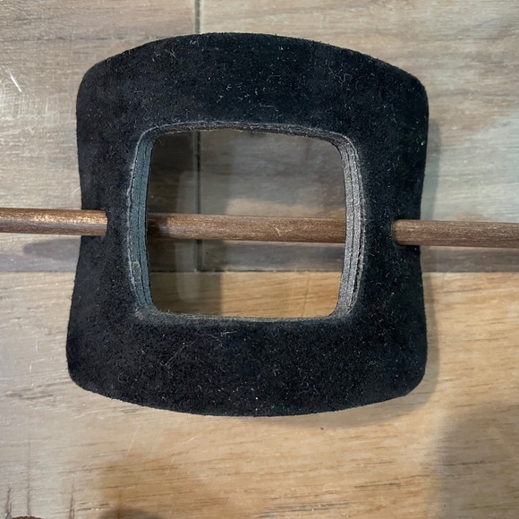 2-Piece Vintage Bun Holders - Picture 6 of 7